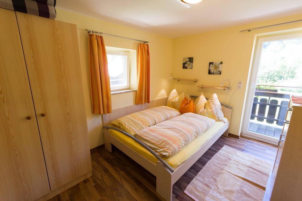 Ferienhaus Christine Taxenbach Buitenkant foto